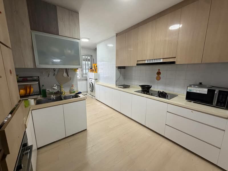 723 Jurong West Avenue 5, 723 Jurong West Avenue 5, 3 Bedrooms, 1,119 sqft, HDB Flat For Sale, by Nicholas Koh, 500177935 - Kitchen - PropertyGuru.com.sg