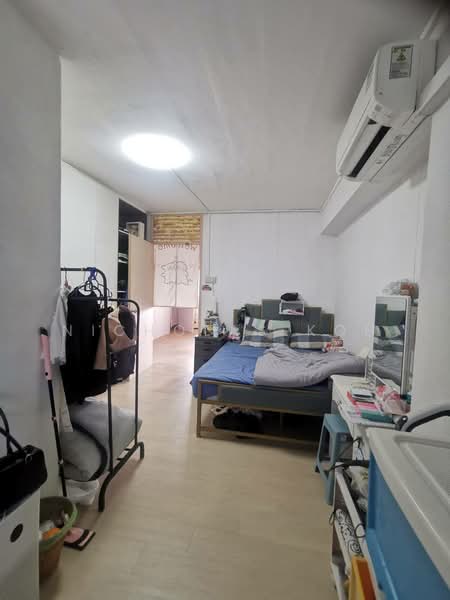 723 Jurong West Avenue 5, 723 Jurong West Avenue 5, 3 Bedrooms, 1,119 sqft, HDB Flat For Sale, by Nicholas Koh, 500177935 - Bedroom - PropertyGuru.com.sg