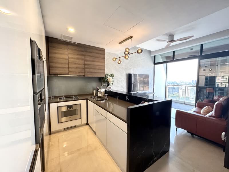 The Scotts Tower, 38 Scotts Road, 2 Bedrooms, 807 sqft, Condominium For Sale, by Ethan Mark Kheng, 500177940 - Kitchen - PropertyGuru.com.sg