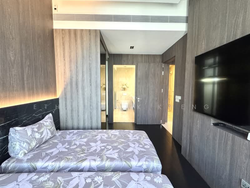 The Scotts Tower, 38 Scotts Road, 2 Bedrooms, 807 sqft, Condominium For Sale, by Ethan Mark Kheng, 500177940 - Bedroom - PropertyGuru.com.sg