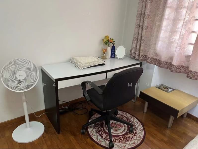 CHEAP 3 MINS AWAY FROM SENGKANG MRT, , Room Rental, 150 sqft, HDB Flat For Rent, by Charles Yi Ming, 500177947 - Study - PropertyGuru.com.sg