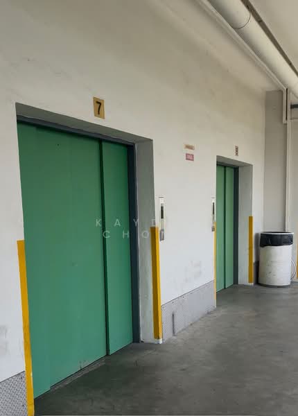 Shun Li Industrial Complex, 705 Sims Drive, 3,283 sqft, Light Industrial (B1) For Sale, by Kayden Chong, 500177959 - Corridor - CommercialGuru.com.sg