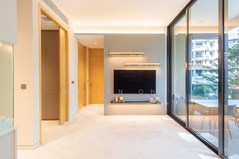 Cairnhill 16, 16 Cairnhill Rise, 2 Bedrooms, 775 sqft, Condominium For Sale, by Kaelyn Ong, 500177964 - Living Room - PropertyGuru.com.sg