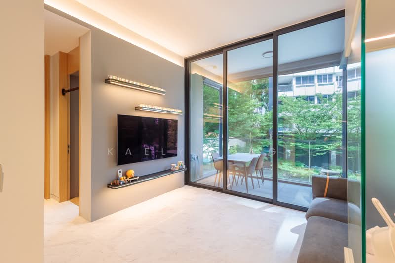 Cairnhill 16, 16 Cairnhill Rise, 2 Bedrooms, 775 sqft, Condominium For Sale, by Kaelyn Ong, 500177964 - Living Room - PropertyGuru.com.sg