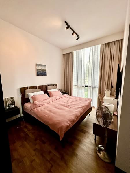 Martin Modern, 10 Martin Place, 2 Bedrooms, 883 sqft, Apartment For Sale, by Geraldine Gn, 500177969 - Bedroom - PropertyGuru.com.sg