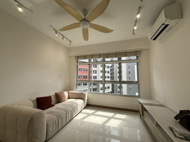 154A Bedok South Road, 154A Bedok South Road, 3 Bedrooms, 1,001 sqft, HDB Flat For Rent, by Austin Quek, 500177991 - Living Room - PropertyGuru.com.sg