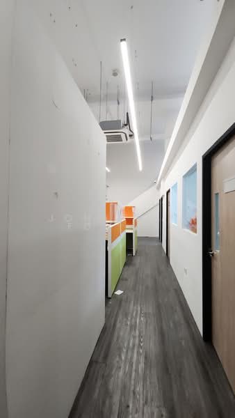 M38, 38 Jalan Pemimpin, 1,722 sqft, Light Industrial (B1) For Rent, by Jonathan Foo JH, 500177992 - Corridor - CommercialGuru.com.sg
