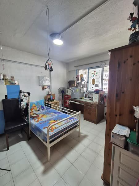 548 Jurong West Street 42, 548 Jurong West Street 42, 3 Bedrooms, 1,593 sqft, HDB Flat For Sale, by Glenn Tan, 500177993 - Bedroom - PropertyGuru.com.sg