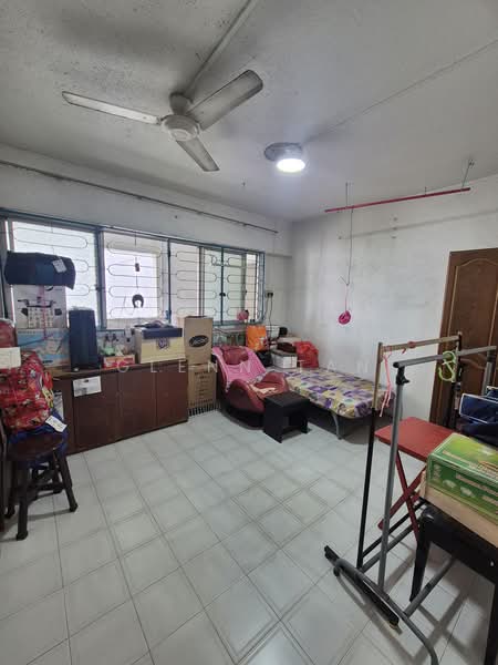 548 Jurong West Street 42, 548 Jurong West Street 42, 3 Bedrooms, 1,593 sqft, HDB Flat For Sale, by Glenn Tan, 500177993 - Bedroom - PropertyGuru.com.sg