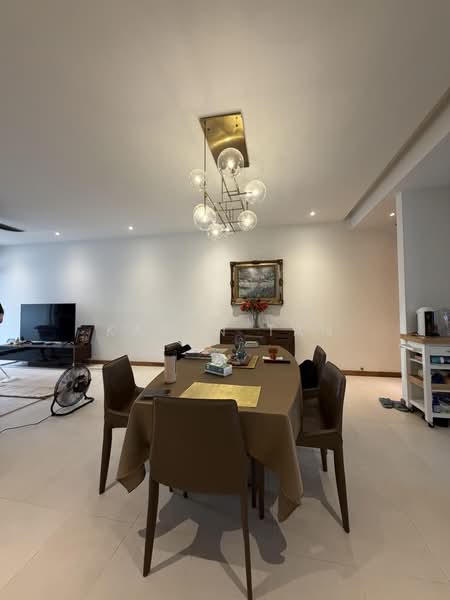 Astrid Meadows, 52 Coronation Road West, 3 Bedrooms, 1,356 sqft, Condominium For Rent, by Karen Tan, 500178007 - Dining Room - PropertyGuru.com.sg