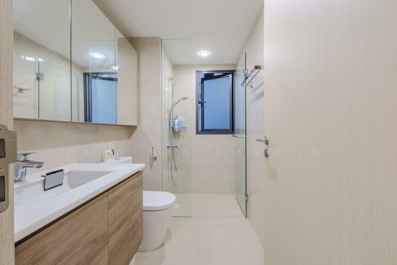 Treasure at Tampines, 57 Tampines Lane, 3 Bedrooms, 915 sqft, Condominium For Sale, by Zaid Bin Haroon, 500178009 - Bathroom - PropertyGuru.com.sg