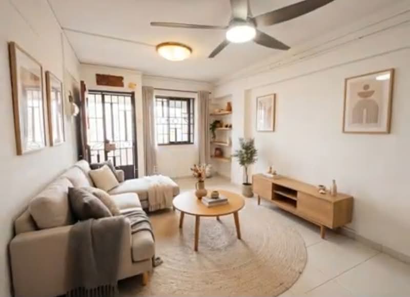 10 Teck Whye Avenue, 10 Teck Whye Avenue, 2 Bedrooms, 732 sqft, HDB Flat For Sale, by Michelle Leong, 500178011 - Living Room - PropertyGuru.com.sg