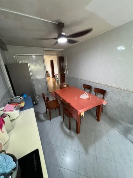 305 Clementi Avenue 4, 305 Clementi Avenue 4, 3 Bedrooms, 990 sqft, HDB Flat For Sale, by Nick C.S Teo, 500178012 - PropertyGuru.com.sg
