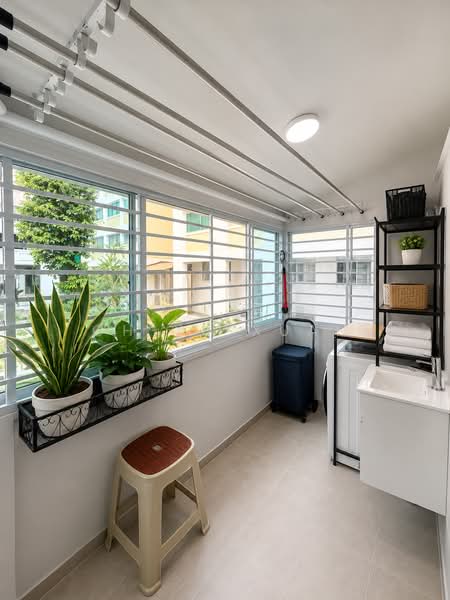 129 Simei Street 1, 129 Simei Street 1, 3 Bedrooms, 904 sqft, HDB Flat For Sale, by Oh Yu Xuan, 500178014 - Courtyard - PropertyGuru.com.sg