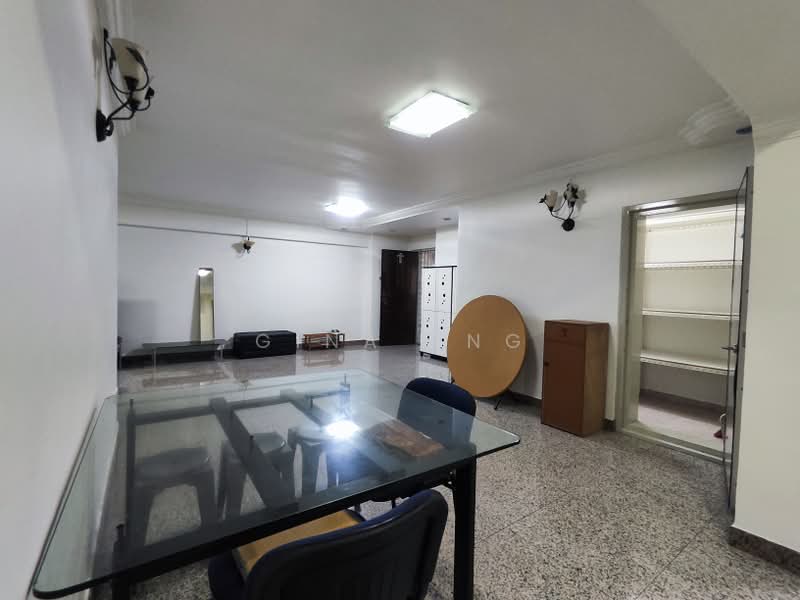 628 Jurong West Street 65, 628 Jurong West Street 65, 4 Bedrooms, 1,400 sqft, HDB Flat For Rent, by Gina Tng, 500178017 - Living Room - PropertyGuru.com.sg