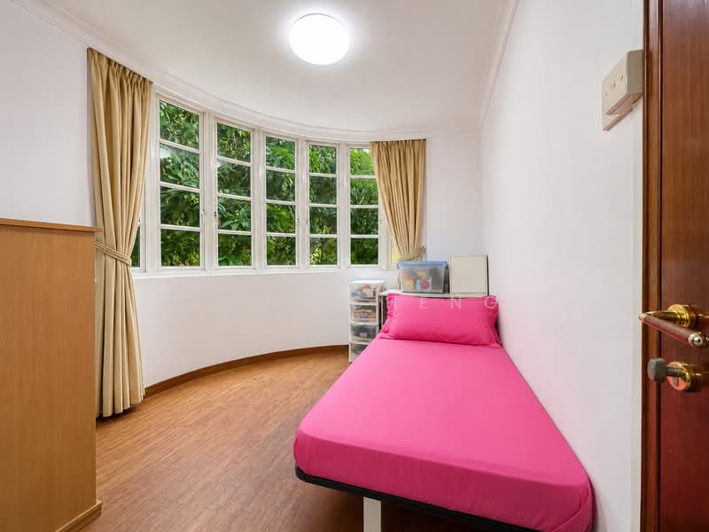 โ
๐๐ฎ๐ป๐ฑ๐ฒ๐ฑ ๐๐
๐ฐ๐ฒ๐น๐น๐ฒ๐ป๐ฐ๐ฒ โ
Rare Spacious Semi-Detached Situated Near Rivervale Mall, St Anne's Wood / Saint Anne's Wood, 6 Bedrooms, 2,875 sqft, Semi-Detached House For Sale, by Andy Cheng, 500178029 - Bedroom - PropertyGuru.com.sg