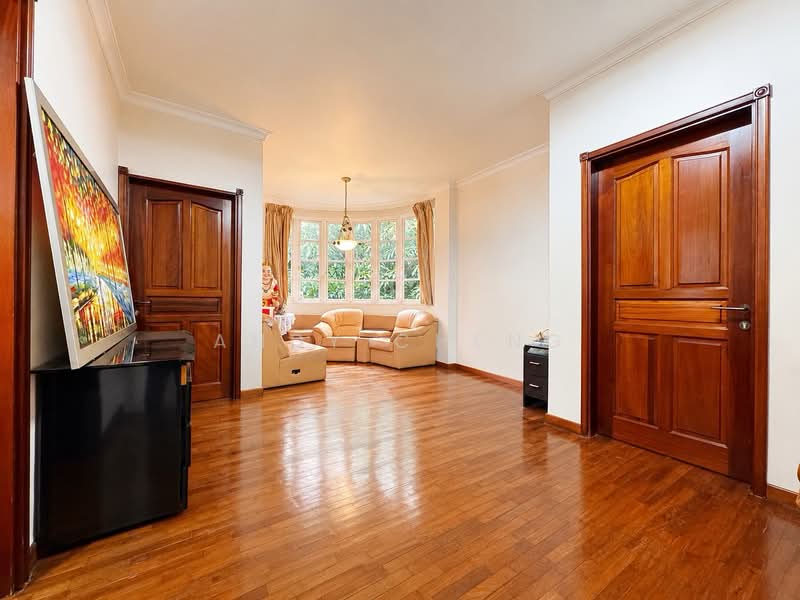 โ
๐๐ฎ๐ป๐ฑ๐ฒ๐ฑ ๐๐
๐ฐ๐ฒ๐น๐น๐ฒ๐ป๐ฐ๐ฒ โ
Rare Spacious Semi-Detached Situated Near Rivervale Mall, St Anne's Wood / Saint Anne's Wood, 6 Bedrooms, 2,875 sqft, Semi-Detached House For Sale, by Andy Cheng, 500178029 - Family Area - PropertyGuru.com.sg