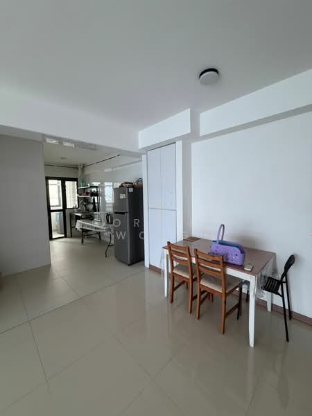 420A Northshore Drive, 420A Northshore Drive, 3 Bedrooms, 1,011 sqft, HDB Flat For Rent, by Coralle Wong, 500178033 - Kitchen - PropertyGuru.com.sg