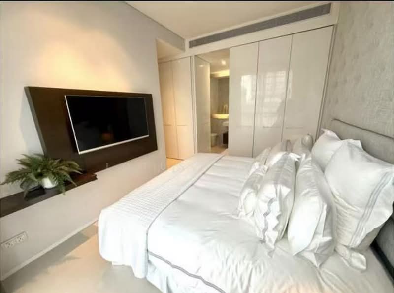 Scotts Square, 8 Scotts Road, 2 Bedrooms, 947 sqft, Condominium For Rent, by Lotus Guan, 500178053 - Bedroom - PropertyGuru.com.sg