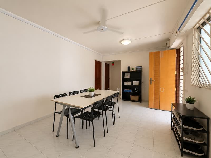 395 Yishun Ring Road, 395 Yishun Ring Road, 3 Bedrooms, 904 sqft, HDB Flat For Rent, by Sheryl Tan Si Qi, 500178062 - Dining Room - PropertyGuru.com.sg