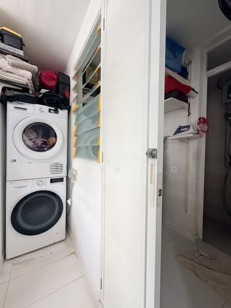 The Interlace, 180 Depot Road, 3 Bedrooms, 1,550 sqft, Condominium For Sale, by Vivian Ong, 500178064 - Yard + Utiliy Room - PropertyGuru.com.sg