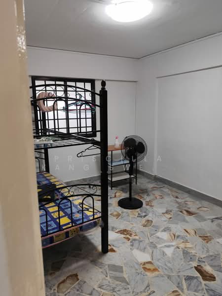 611 Ang Mo Kio Avenue 5, 611 Ang Mo Kio Avenue 5, 2 Bedrooms, 882 sqft, HDB Flat For Rent, by Priscilla Kang Swee Cheng, 500178067 - Bedroom - PropertyGuru.com.sg