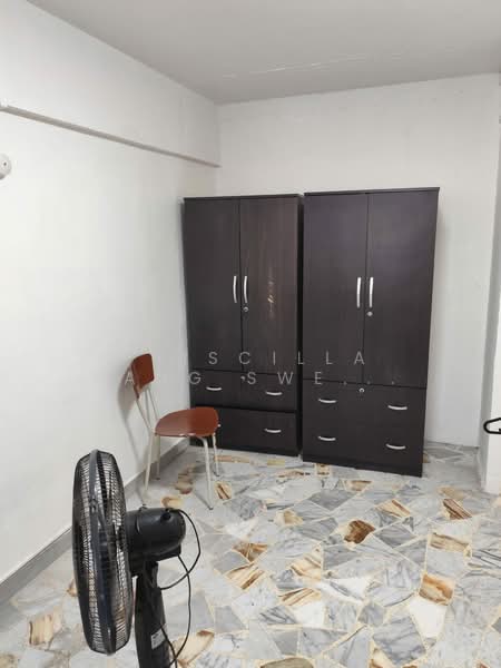 611 Ang Mo Kio Avenue 5, 611 Ang Mo Kio Avenue 5, 2 Bedrooms, 882 sqft, HDB Flat For Rent, by Priscilla Kang Swee Cheng, 500178067 - Bedroom - PropertyGuru.com.sg