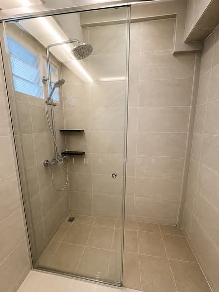 95C Henderson Road, 95C Henderson Road, 3 Bedrooms, 1,216 sqft, HDB Flat For Sale, by Gina Poa, 500178075 - Bathroom - PropertyGuru.com.sg