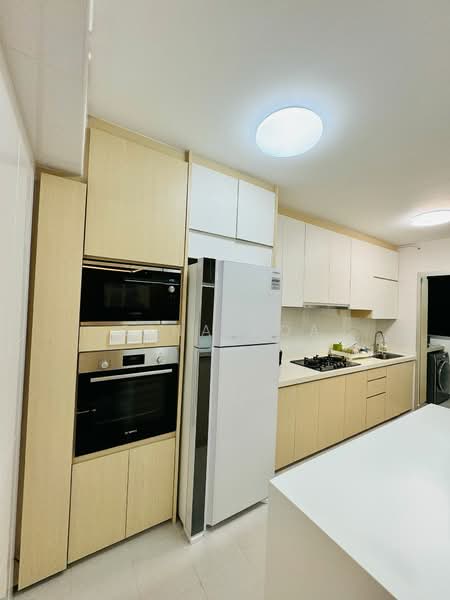 95C Henderson Road, 95C Henderson Road, 3 Bedrooms, 1,216 sqft, HDB Flat For Sale, by Gina Poa, 500178075 - Kitchen - PropertyGuru.com.sg