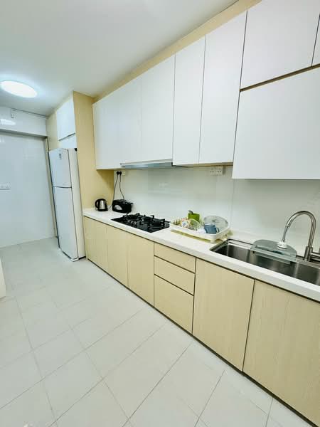 95C Henderson Road, 95C Henderson Road, 3 Bedrooms, 1,216 sqft, HDB Flat For Sale, by Gina Poa, 500178075 - Kitchen - PropertyGuru.com.sg