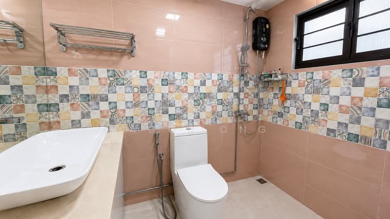 226A Compassvale Walk, 226A Compassvale Walk, 3 Bedrooms, 1,098 sqft, HDB Flat For Sale, by Jacob Ong, 500178076 - Bathroom - PropertyGuru.com.sg
