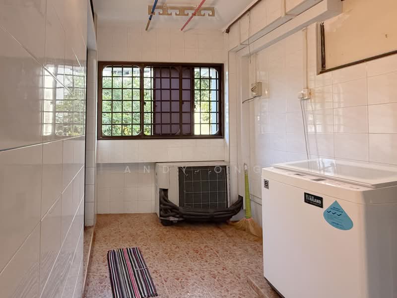 727 Woodlands Circle, 727 Woodlands Circle, 2 Bedrooms, 990 sqft, HDB Flat For Rent, by Andy Ong, 500178078 - Service Yard - PropertyGuru.com.sg