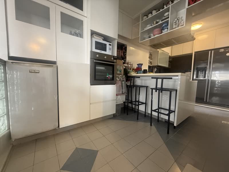 230 Lorong 8 Toa Payoh, 230 Lorong 8 Toa Payoh, 3 Bedrooms, 125 sqft, HDB Flat For Sale, by Val Cha 谢双宇, 500178080 - Kitchen - PropertyGuru.com.sg