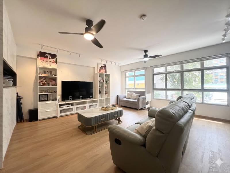 153B Bedok South Road, 153B Bedok South Road, 3 Bedrooms, 1,216 sqft, HDB Flat For Sale, by Reene Tok, 500178082 - Living Room - PropertyGuru.com.sg