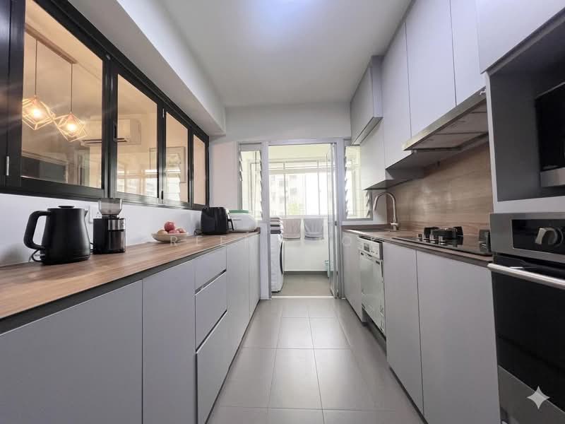 153B Bedok South Road, 153B Bedok South Road, 3 Bedrooms, 1,216 sqft, HDB Flat For Sale, by Reene Tok, 500178082 - Kitchen - PropertyGuru.com.sg