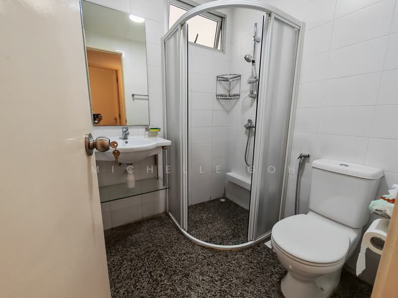 Kerrisdale, 30 Sturdee Road, Room Rental, 50 sqft, Condominium For Rent, by Michelle Goh, 500178087 - Bathroom - PropertyGuru.com.sg