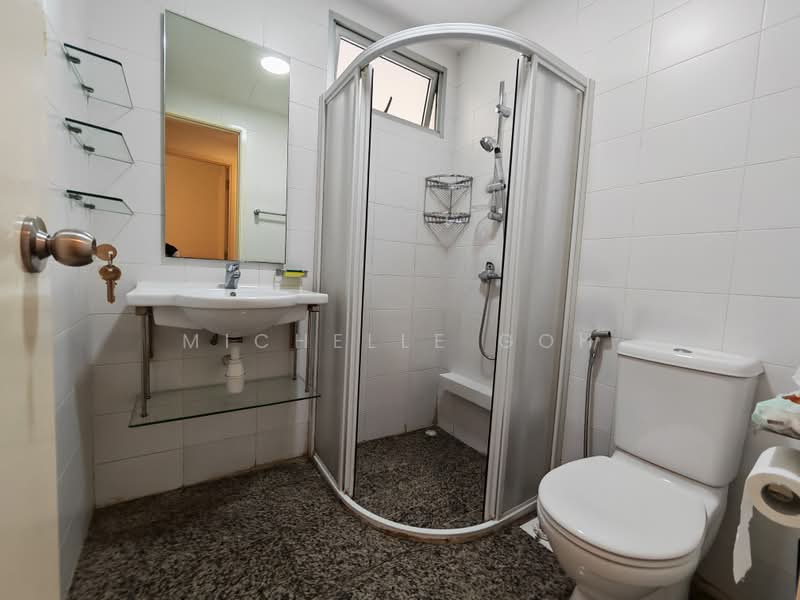 Kerrisdale, 30 Sturdee Road, Room Rental, 110 sqft, Condominium For Rent, by Michelle Goh, 500178093 - Bathroom - PropertyGuru.com.sg