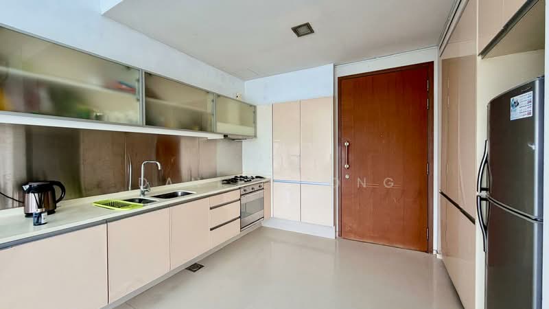 The Sea View, 29 Amber Road, 1 Bedroom, 560 sqft, Condominium For Sale, by Daniel Song, 500178098 - Kitchen - PropertyGuru.com.sg