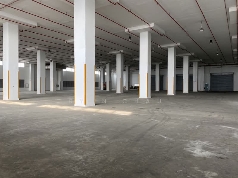 From $1.50psf | 8m High | 9 Bays @ Jurong, Jurong, 55,000 sqft, Warehouse For Rent, by Ryan Chau, 500178110 - Interior - CommercialGuru.com.sg