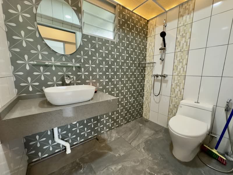 512B Yishun Street 51, 512B Yishun Street 51, 3 Bedrooms, 1,001 sqft, HDB Flat For Sale, by Fadzlin MNoor, 500178117 - Bathroom - PropertyGuru.com.sg