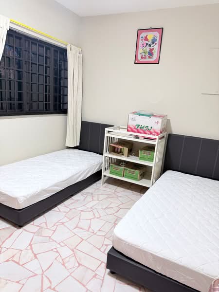 744 Yishun Street 72, 744 Yishun Street 72, Room Rental, 140 sqft, HDB Flat For Rent, by Alan Tsui 徐先生, 500178118 - Bedroom - PropertyGuru.com.sg