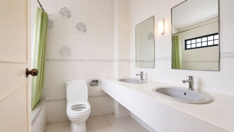 Bedok Ria, 31 Jalan Nipah, 4 Bedrooms, 2,000 sqft, Terraced House For Sale, by Nick Ong, 500178120 - Bathroom - PropertyGuru.com.sg
