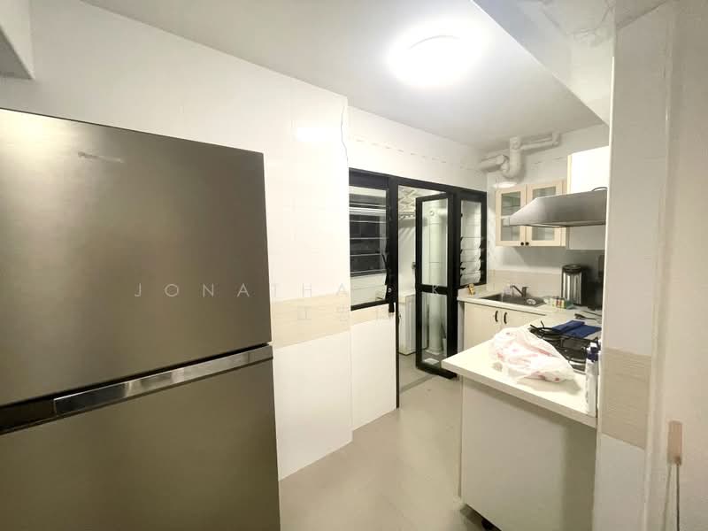 263 Toa Payoh Apex, 263 Toa Payoh East, 2 Bedrooms, 732 sqft, HDB Flat For Rent, by Jonathan Kong 江忠仁, 500178144 - Kitchen - PropertyGuru.com.sg