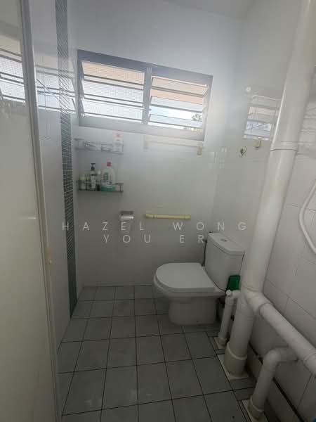 46 Owen Road, 46 Owen Road, 2 Bedrooms, 800 sqft, HDB Flat For Rent, by Hazel Wong You Er, 500178148 - Bathroom - PropertyGuru.com.sg