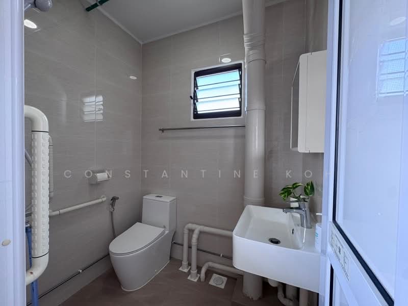 894A Tampines Street 81, 894A Tampines Street 81, 2 Bedrooms, 796 sqft, HDB Flat For Sale, by Constantine Koh, 500178149 - PropertyGuru.com.sg