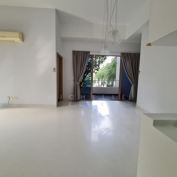 The Maylea, 242G Pasir Panjang Road, 3 Bedrooms, 1,259 sqft, Condominium For Sale, by Michelle Kuek, 500178152 - Balcony - PropertyGuru.com.sg