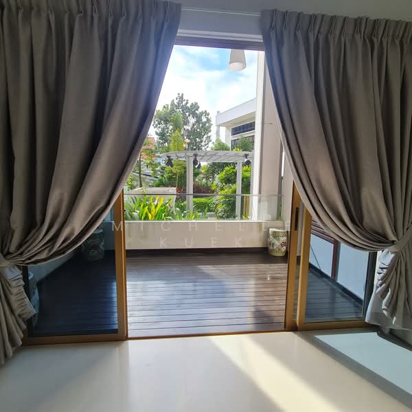 The Maylea, 242G Pasir Panjang Road, 3 Bedrooms, 1,259 sqft, Condominium For Sale, by Michelle Kuek, 500178152 - Balcony - PropertyGuru.com.sg