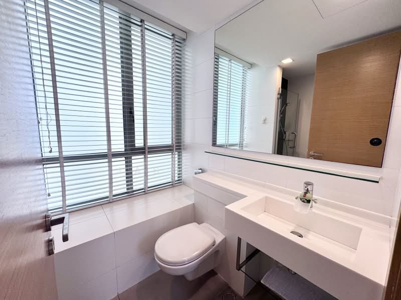 One Amber, 7 Amber Gardens, 3 Bedrooms, 1,259 sqft, Condominium For Rent, by Jason Ang, 500178161 - Common bathroom - PropertyGuru.com.sg