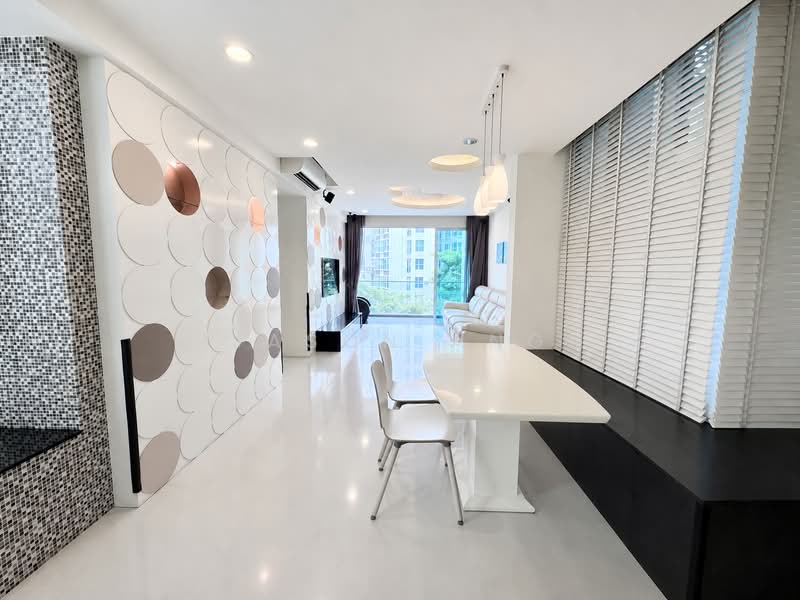 One Amber, 7 Amber Gardens, 3 Bedrooms, 1,259 sqft, Condominium For Rent, by Jason Ang, 500178161 - Spacious living and dining area - PropertyGuru.com.sg