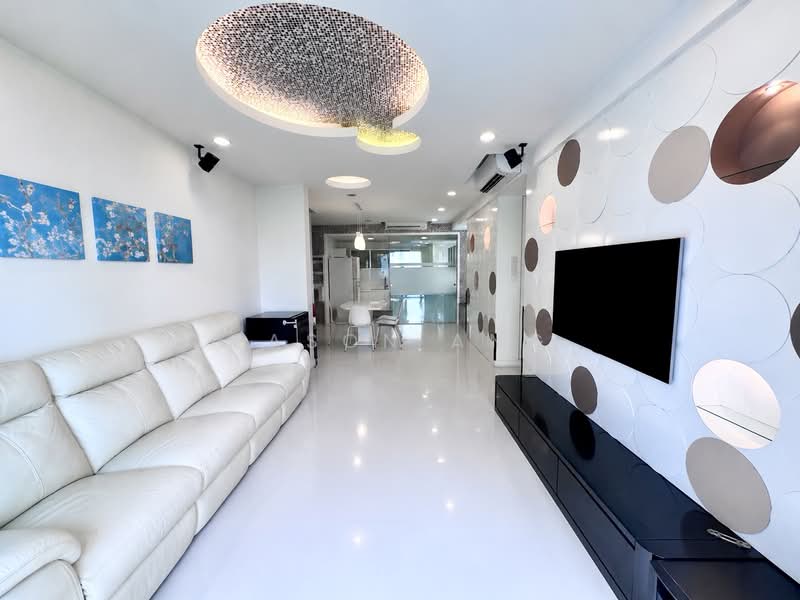 One Amber, 7 Amber Gardens, 3 Bedrooms, 1,259 sqft, Condominium For Rent, by Jason Ang, 500178161 - Spacious living and dining area - PropertyGuru.com.sg